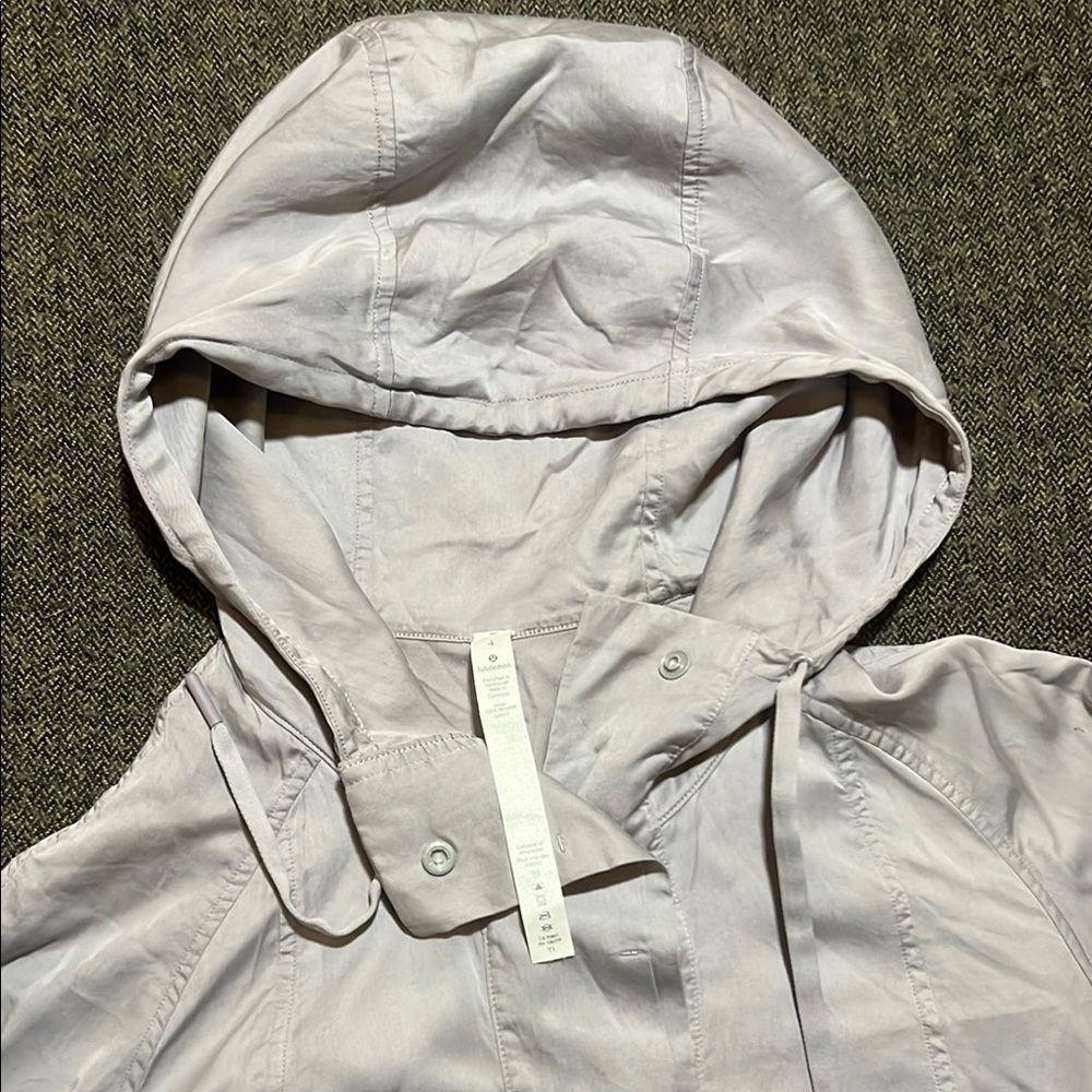 Lululemon City Stroll Jacket Tencel Silverscreen Light Gray Hooded sz 4 Like New - Picture 6 of 13
